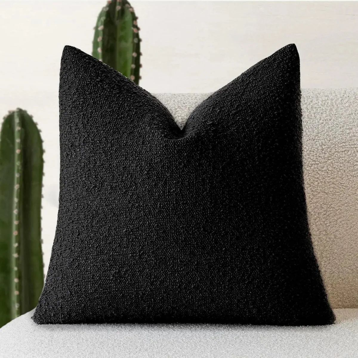 Luxusní bouclé povlak na polštář 45 x 45 cm – nadčasový komfort a styl