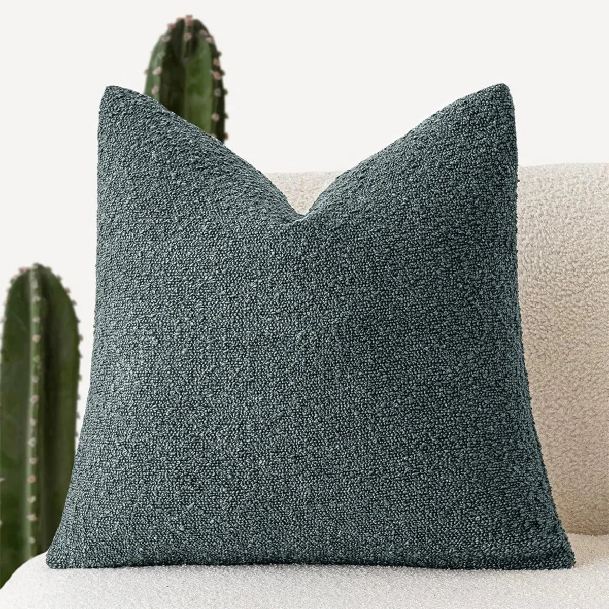 Luxusní bouclé povlak na polštář 45 x 45 cm – nadčasový komfort a styl